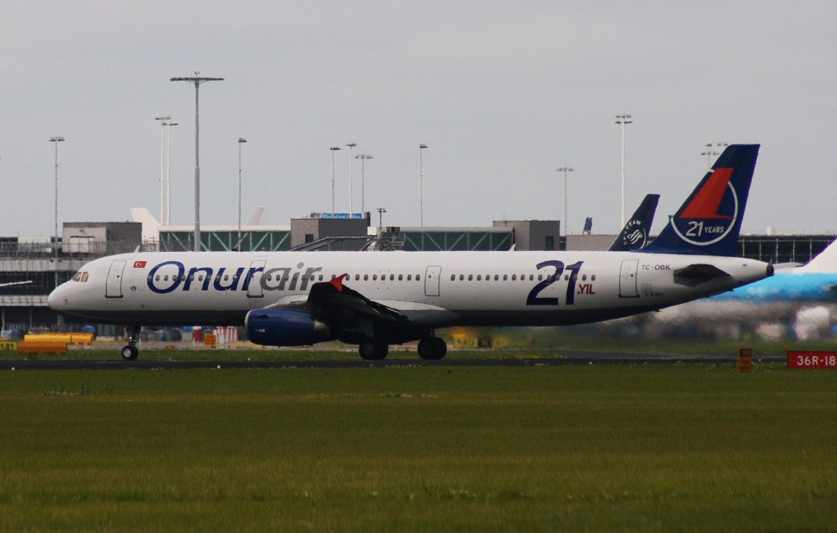 Onur Air,TC-OBK,(c/n 792),Airbus A321-231,16.08.2014,AMS-EHAM,Amsterdam-Schiphol,Niederlande