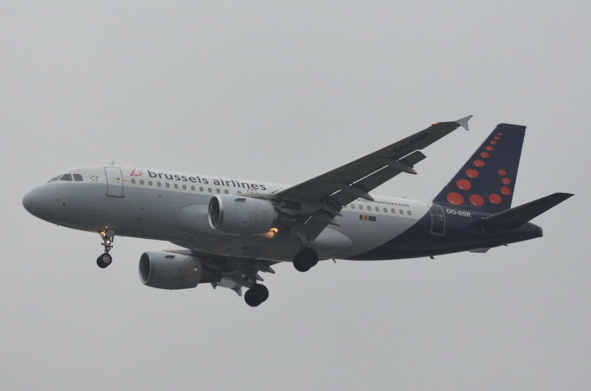 OO-SSR Brussels Airlines Airbus A319-112    in Tegel beim Anflug am 13.11.2014
