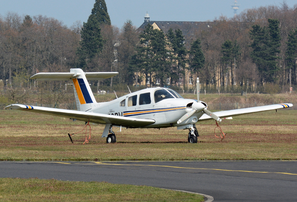 PA-28R Arrow IV, D-ESBV in EDKB - 09.04.2015