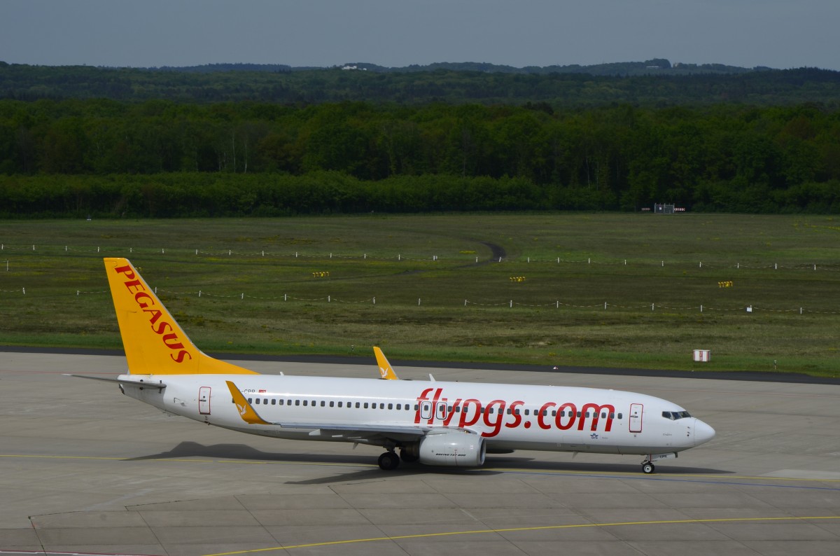 Pegasus Airlines, TC-CPR  Firdevs , Boeing 737-800 wl, am 11.05.2015 auf dem Flughafen Köln/Bonn