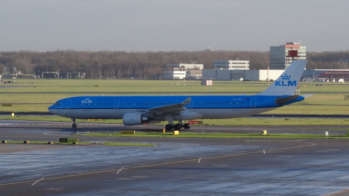 PH-AKD KLM Royal Dutch Airlines Airbus A330-303        30.11.2013

Amsterdam-Schipol