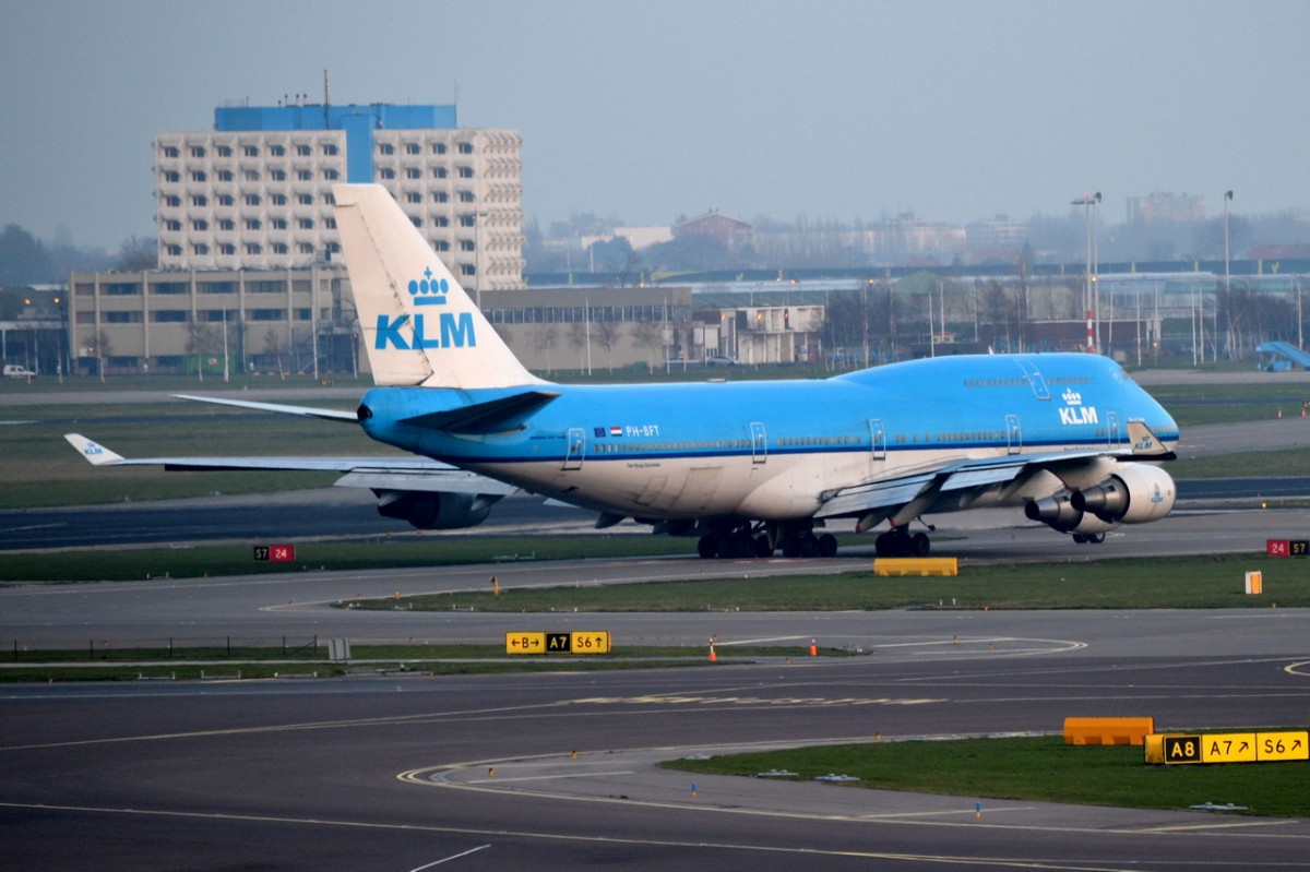 PH-BFT KLM Royal Dutch Airlines Boeing 747-406(M)    08.03.2014
Amsterdam-Schiphol