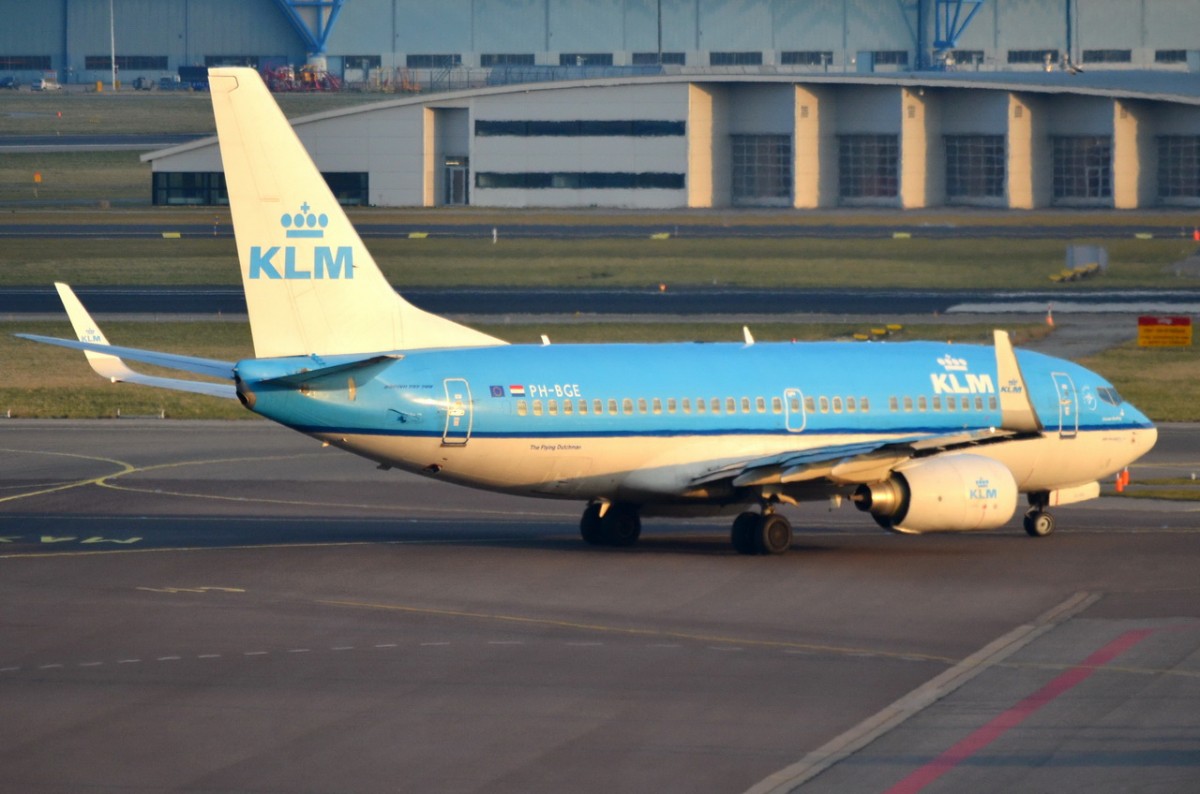 PH-BGE KLM Royal Dutch Airlines Boeing 737-7K2(WL)  am 13.03.2015 in Amsterdam zum Start