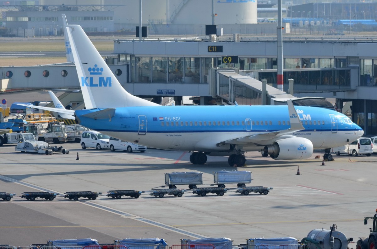 PH-BGI KLM Royal Dutch Airlines Boeing 737-7K2(WL)  am Gate in Amsterdam am 13.03.2015