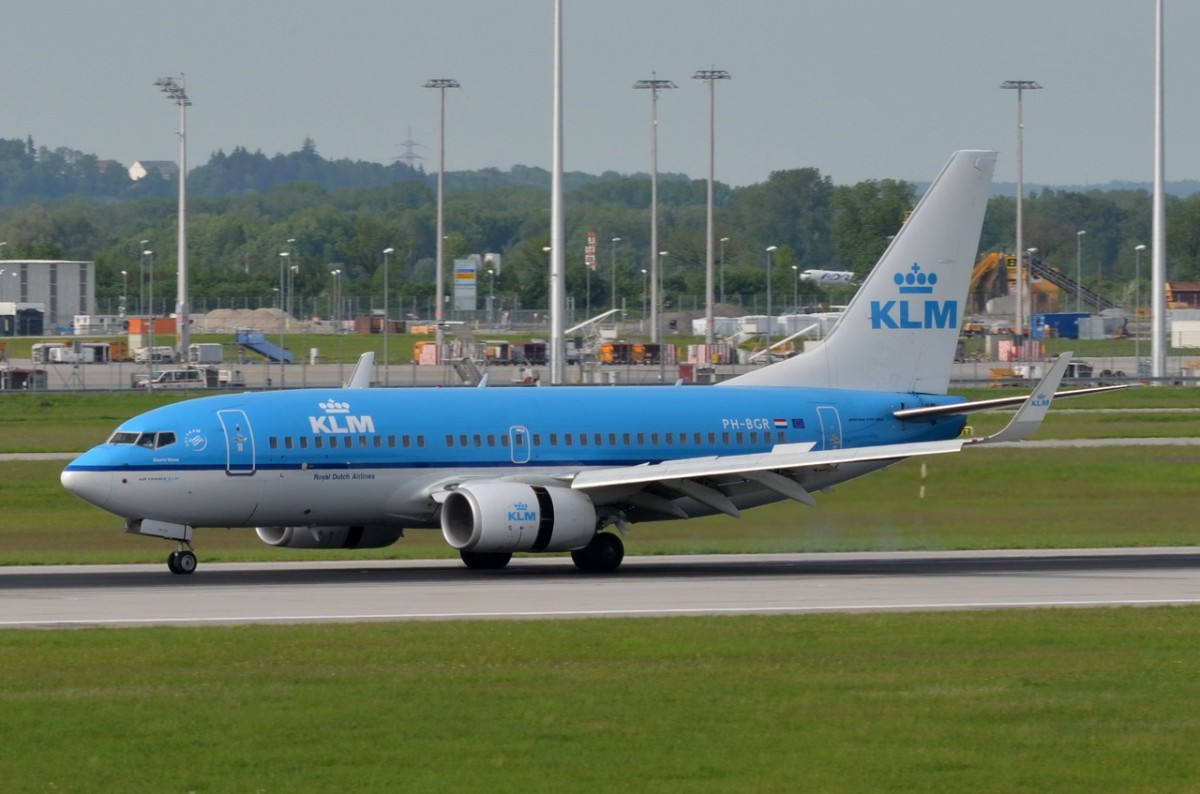PH-BGR KLM Royal Dutch Airlines Boeing 737-7K2(WL)  am 12.05.2015 gelandet in München