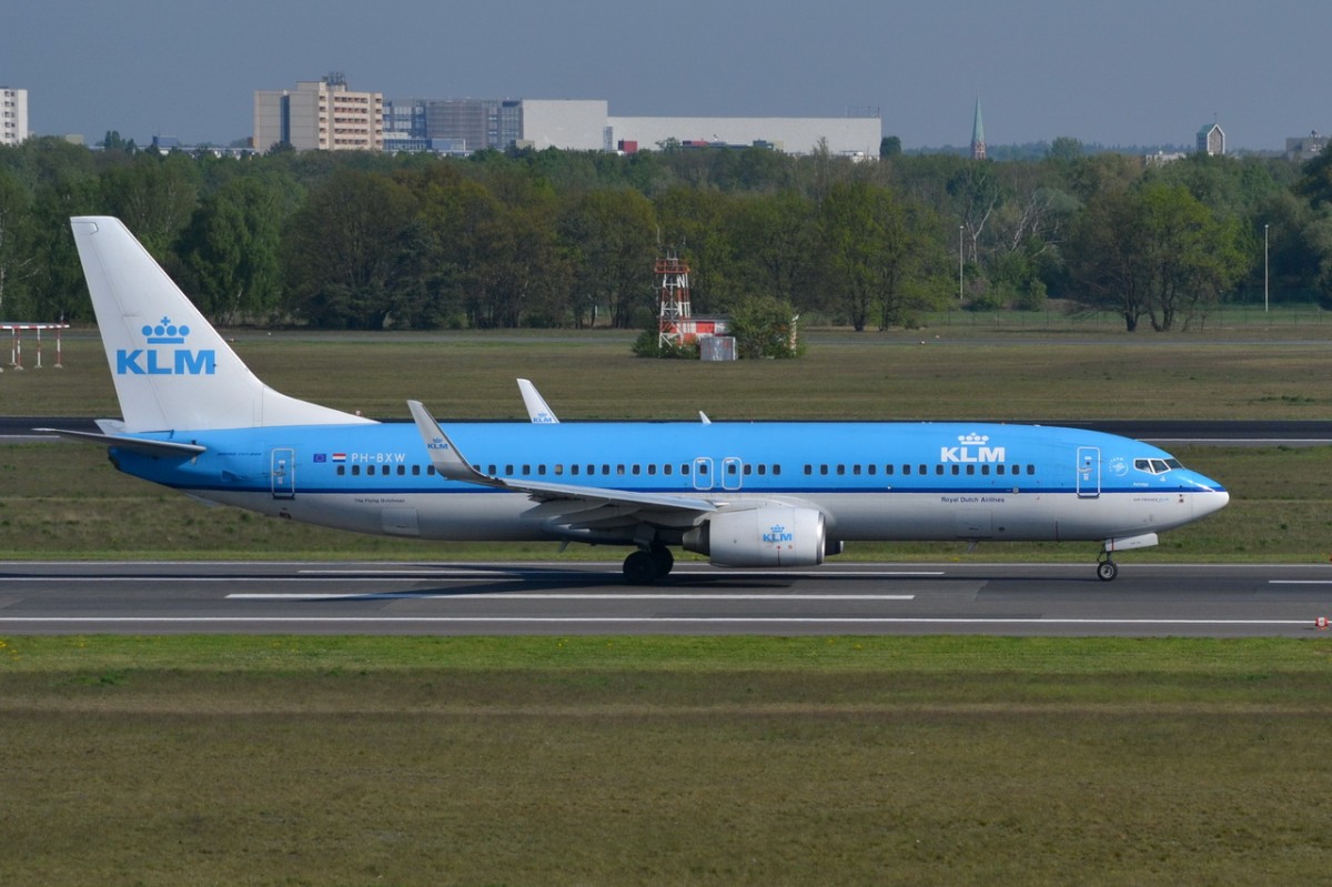 PH-BXW KLM Royal Dutch Airlines Boeing 737-8K2 (WL)   Start in Tegel 25.04.2014