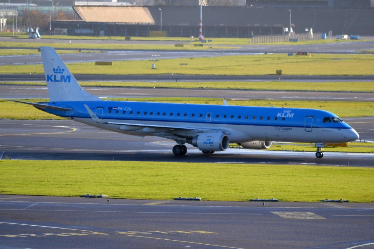 PH-EZO KLM Cityhopper Embraer ERJ-190STD (ERJ-190-100)   30.11.2013

Amsterdam-Schiphol
