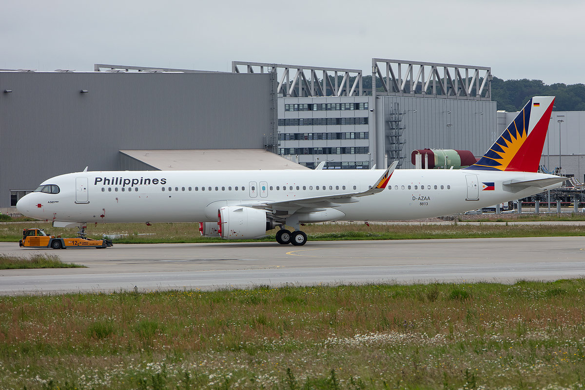 Philippines Airlines, D-AZAA, (later Reg.: RP-C9937), Airbus, A321-271NX, 12.06.2019, XFW, Hamburg-Finkenwerder, Germany



