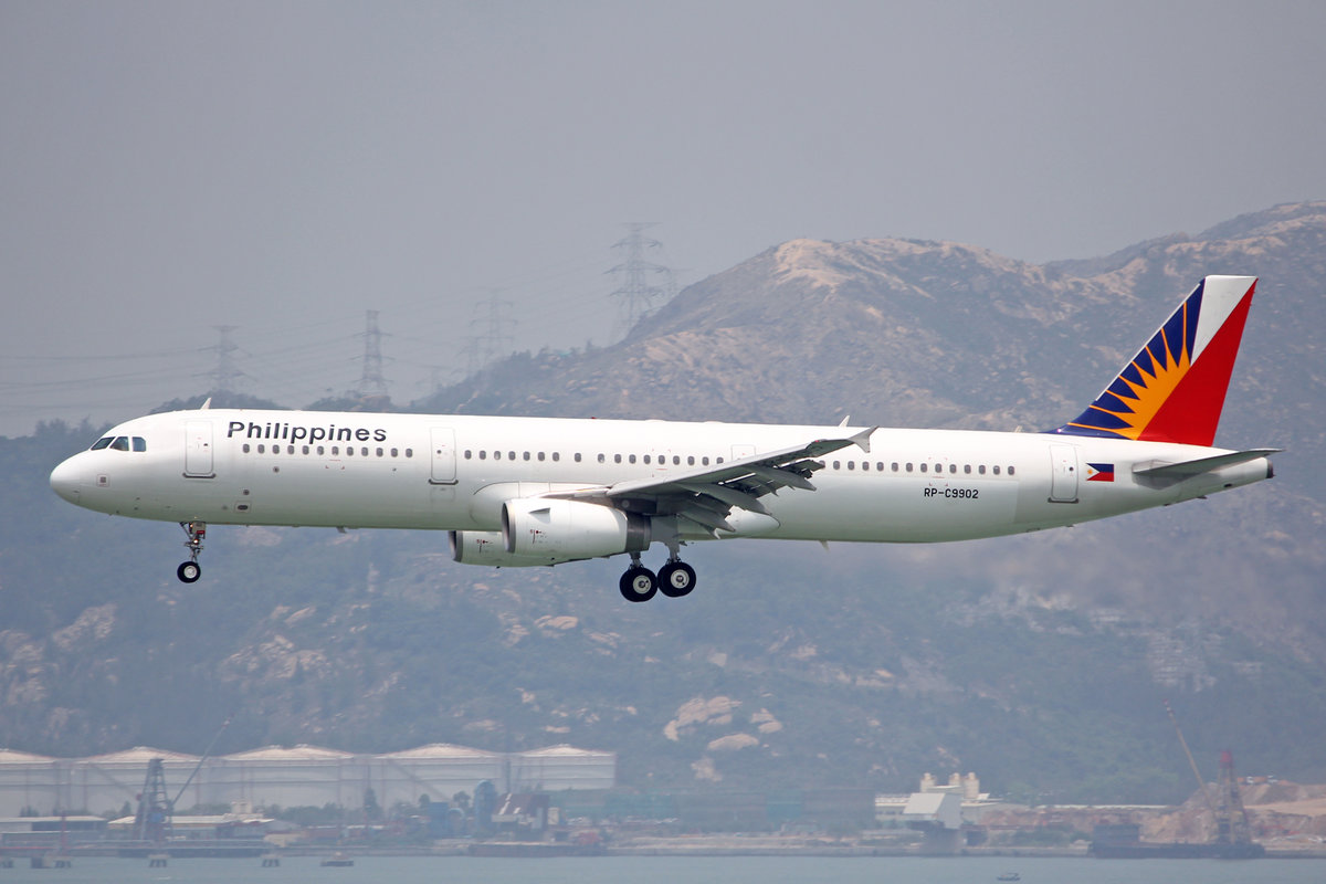 Phillipine Airlines, RP-C9902, Airbus A321-231, msn: 5747, 18.April 2014, HKG Hong Kong.