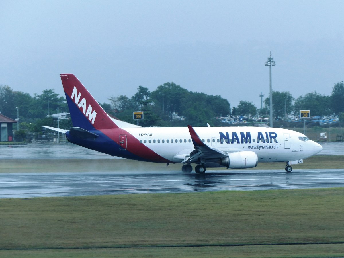 PK-NAN, Boeing 737-524(WL), Nam Air, Denpasar International Airport (DPS), 7.10.2017
