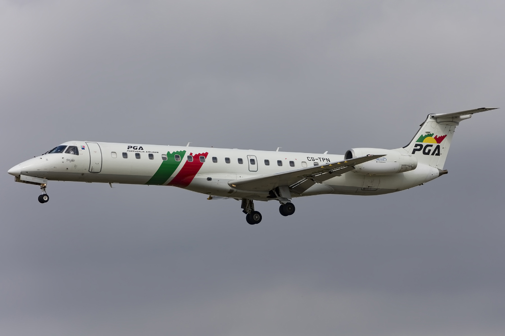 Portugalia, CS-TPN, Embraer, ERJ-145, 26.09.2015, BCN, Barcelona, Spain 



