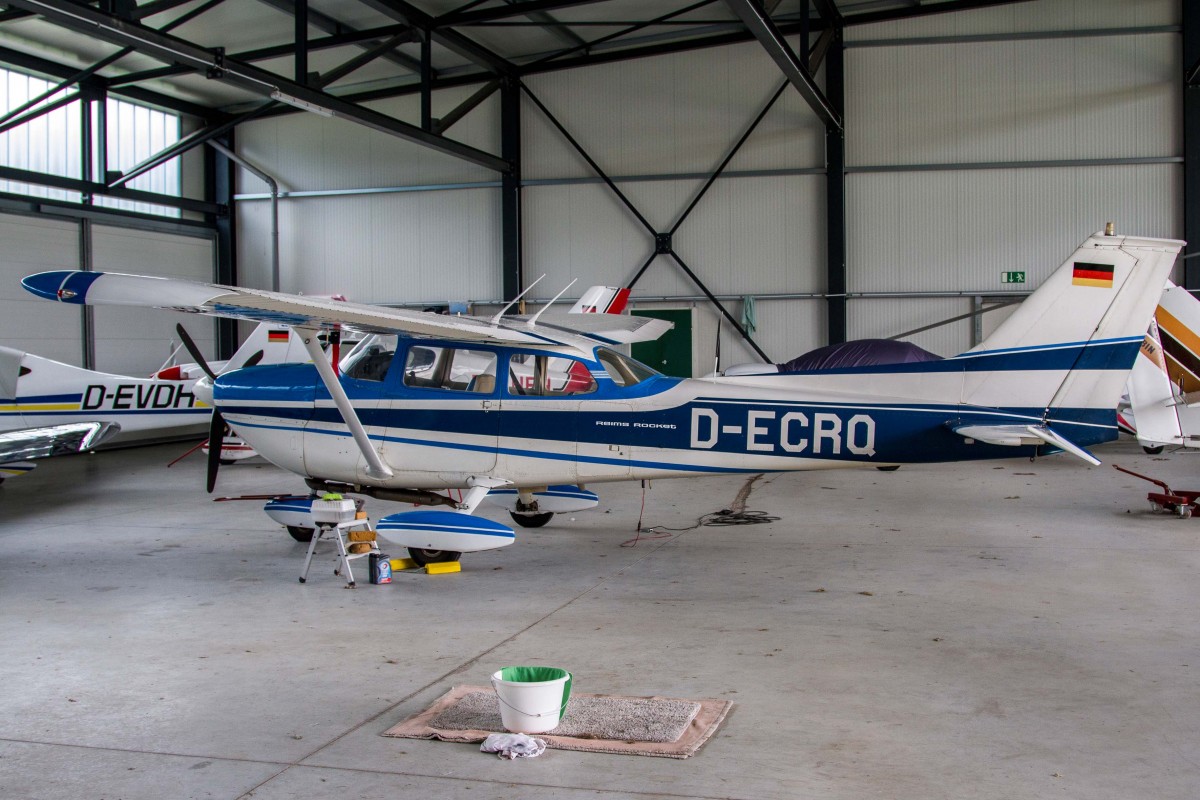 Privat, D-ECRQ, Cessna, FR-172 H Rocket, 10.10.2015, EDLG, Goch (Asperden), Germany 