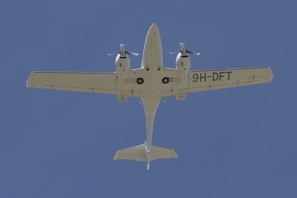 Private, 9H-DFT, Diamond, DA-42 Twinstar, 29.03.2014, MLA, Malta, Malta 


