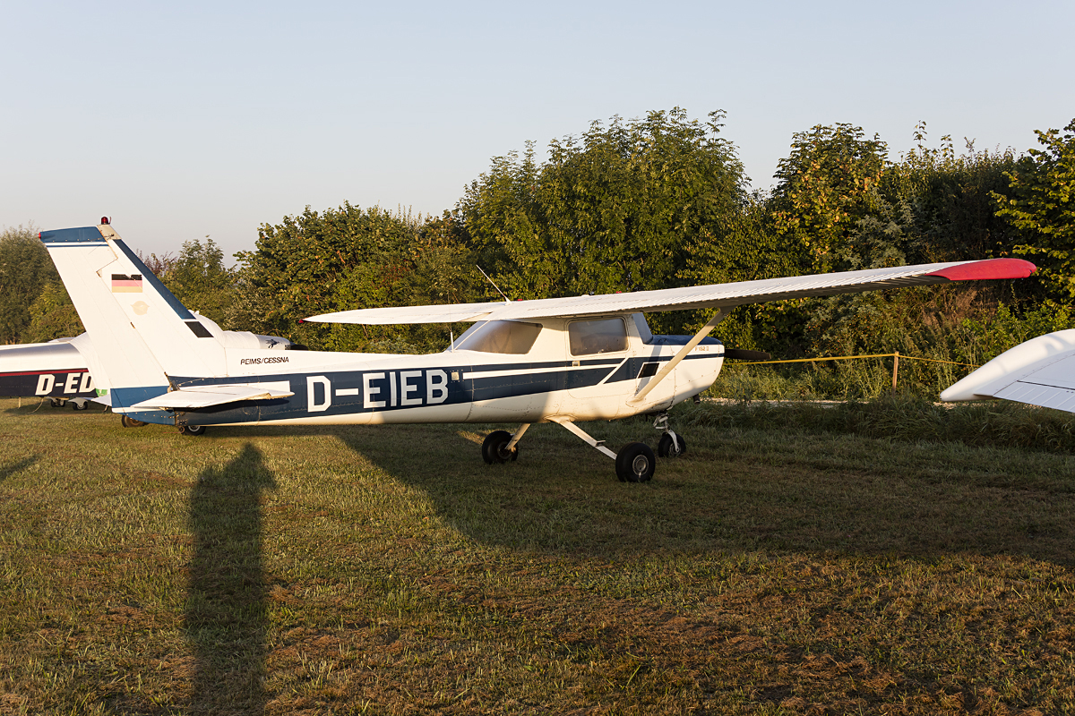 Private, D-EIEB, Reims-Cessna, F-152, 10.09.2016, EDST, Hahnweide, Germany



