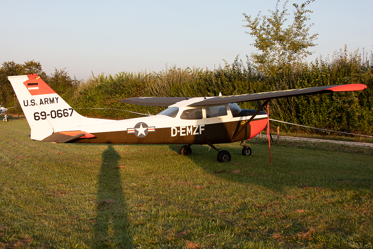 Private, D-EMZF, Reims-Cessna, F-172H Skyhawk, 15.09.2019, EDST, Hahnweide, Germany



