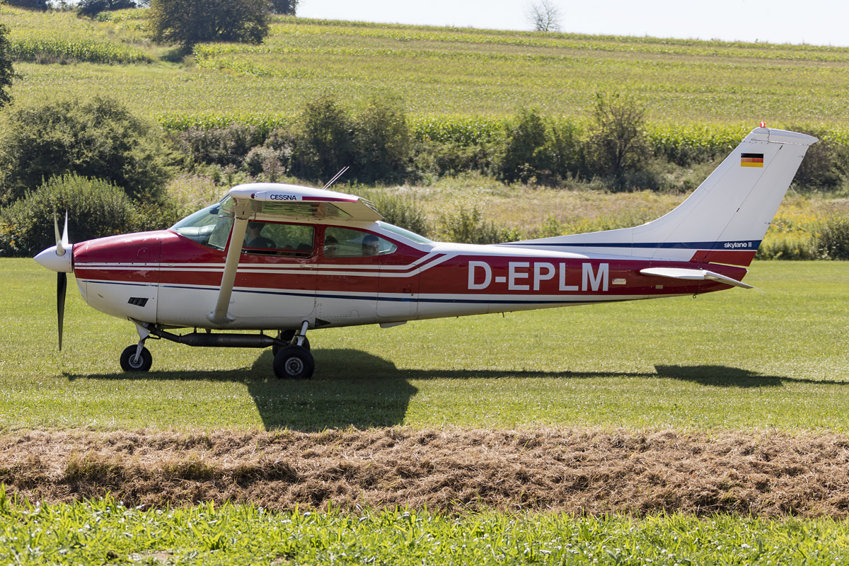 Private, D-EPLM, Reims-Cessna, 182P Skylane II, 27.08.2016, EDSW, Altdorf, Germany



