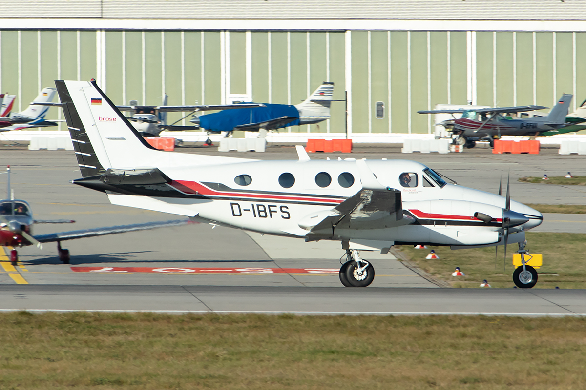 Private, D-IBFS, Beechcraft, King Air 90, 03.12.2019, STR, Stuttgart, Germany



