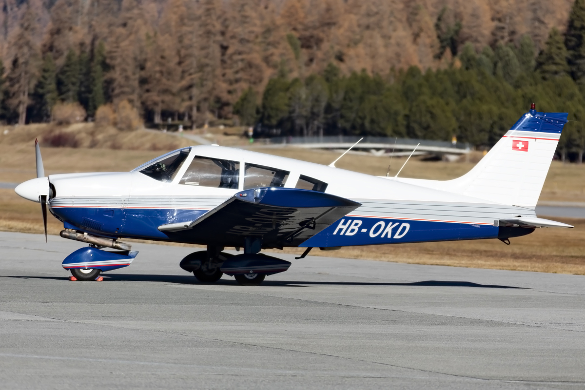 Private, HB-OKD, Piper, PA28-180 Cherokee G, 11.11.2015, SMV, Samedan, Switzerland 





