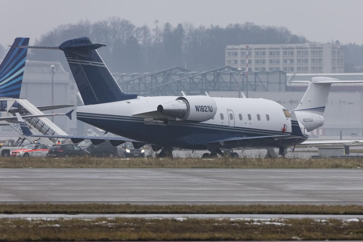 Private, N1821U, Bombardier, CL-600-2B16 Challenger 604, 23.01.2016, ZRH, Zürich, Switzerland 



