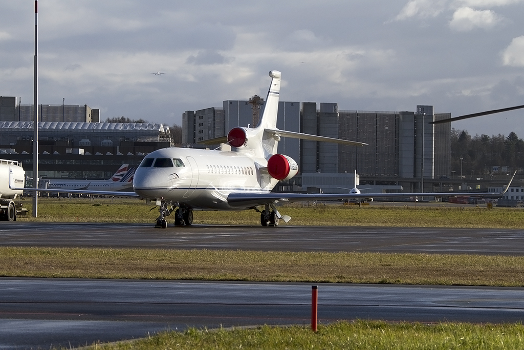 Private, N250LG, Dassault, Falcon 7X, 26.01.2014, ZRH, Zuerich, Switzerland




