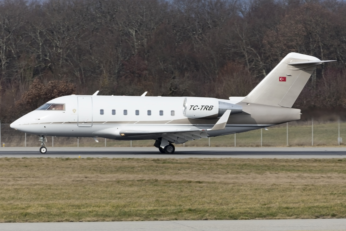 Private, TC-TRB, Bombardier, CL-600-2B16 Challenger 604, 23.01.2016, ZRH, Zürich, Switzerland 


