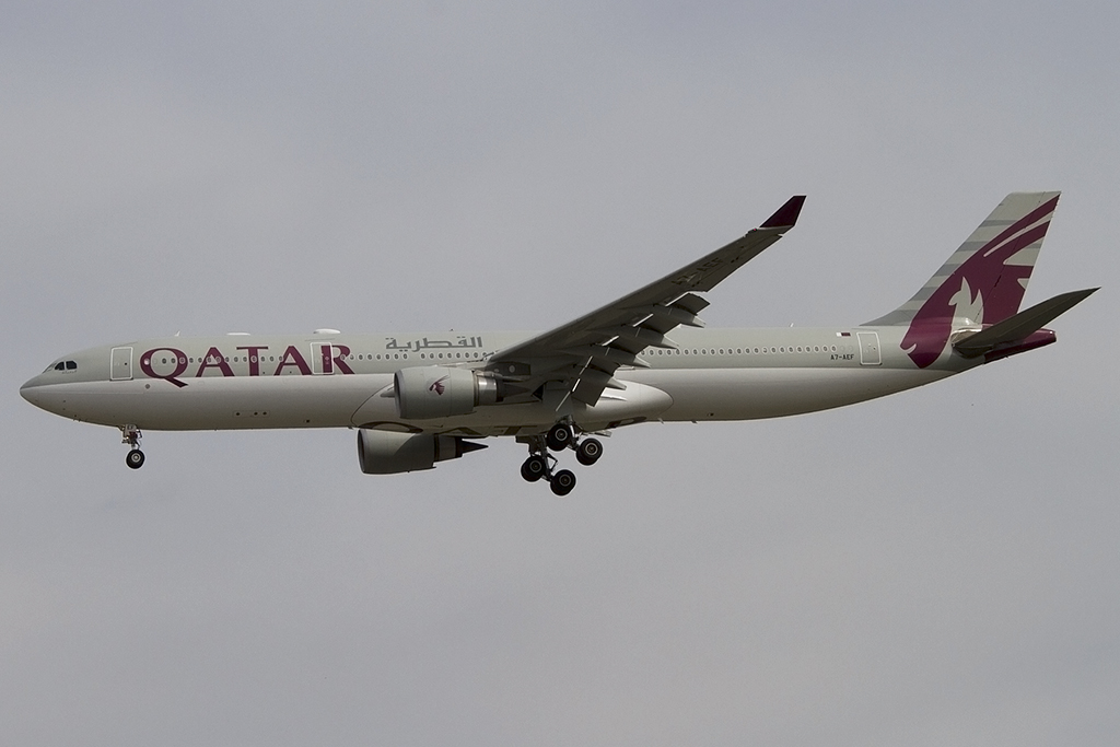 Qatar Airways, A7-AEF, Airbus, A330-202, 14.09.2013, MXP, Mailand, Italy




