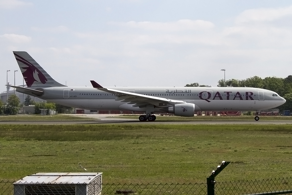 Qatar Airways, A7-AEH, Airbus, A330-302, 04.05.2014, FRA, Frankfurt, Germany



