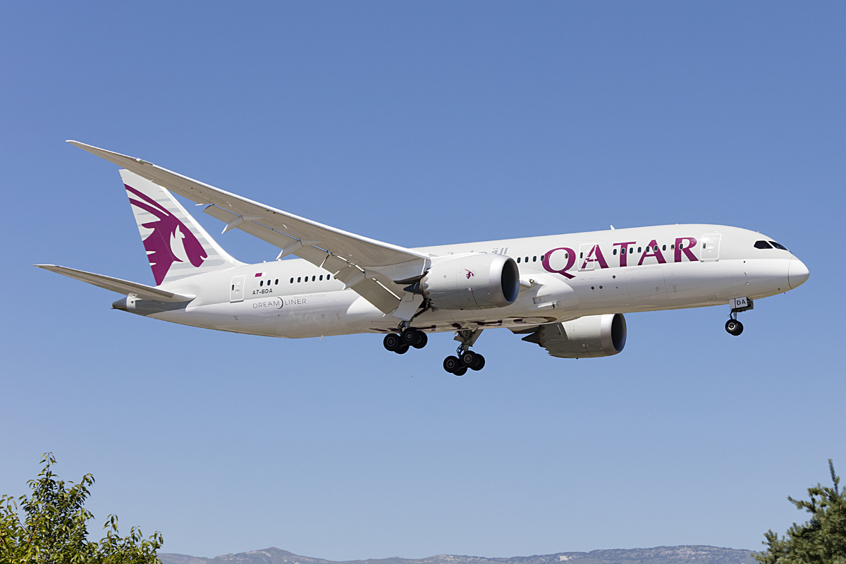 Qatar Airways, A7-BDA, Boeing, B787-8, 17.07.2016, GVA, Geneve, Switzerland



