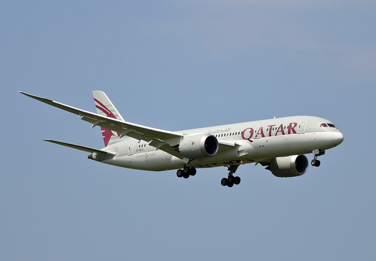 Qatar Airways, Boeing B 787-8 dreamliner, A7-BCX, BER, 24.07.2021