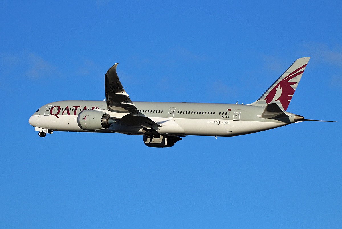 Qatar Airways, Boeing B 787-9 Dreamliner, A7-BHO, BER, 26.11.2023