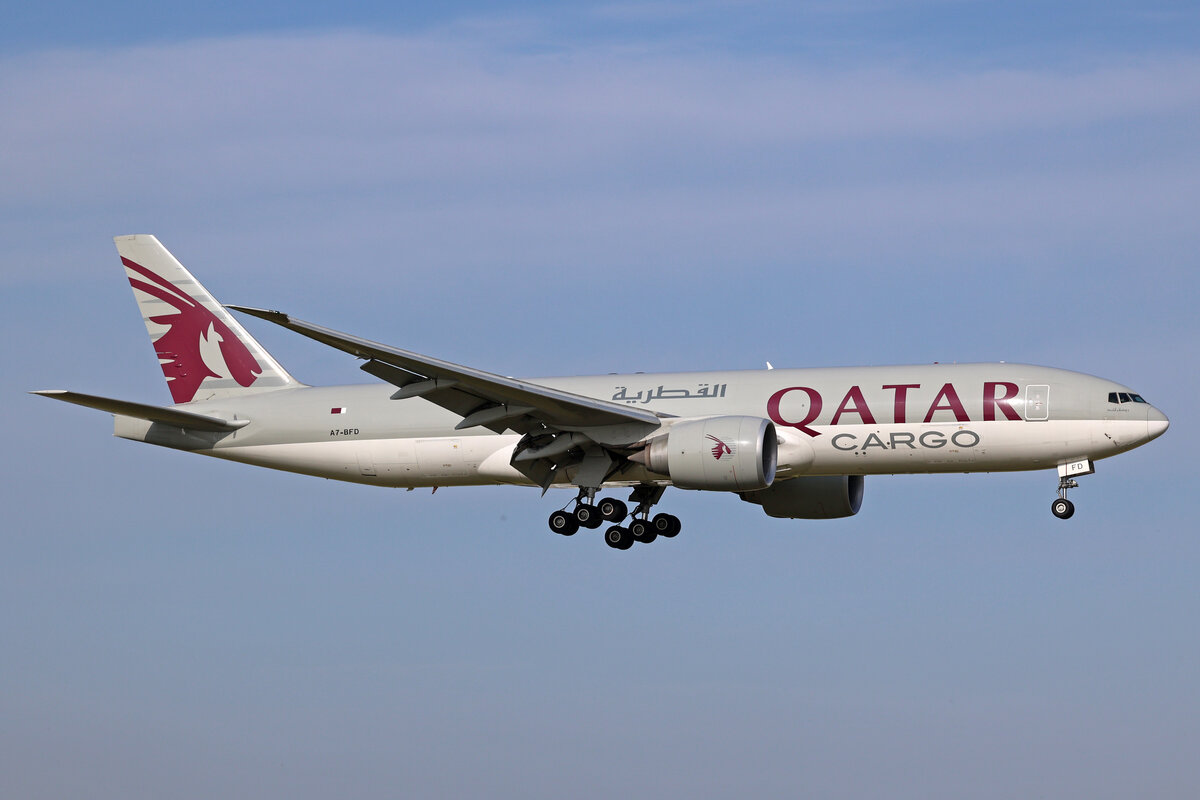 Qatar Airways Cargo, A7-BFD, Boeing B777-FDZ, msn: 41427/1004, 19.Mai 2023, AMS Amsterdam, Netherlands.