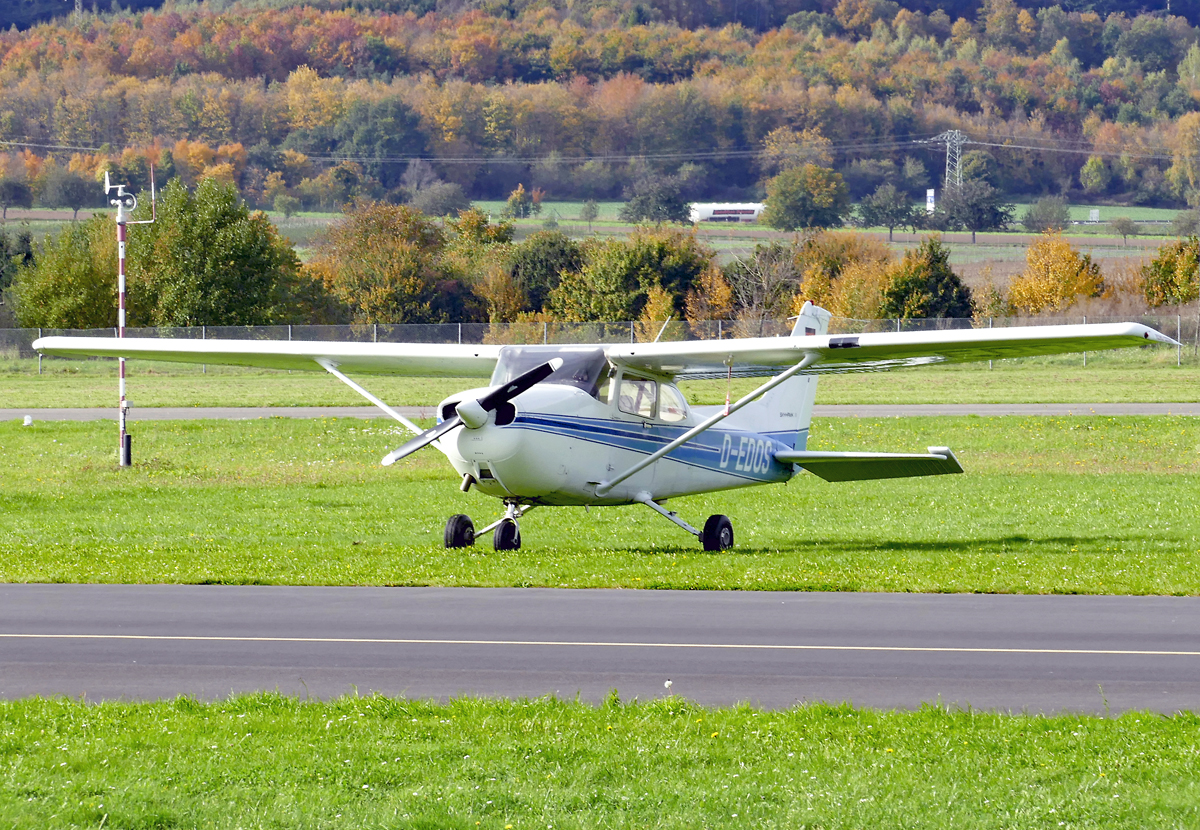 Reims-Cessna F 172 P SkyHawk II, D-EDOS in EDRK - 16.10.2017