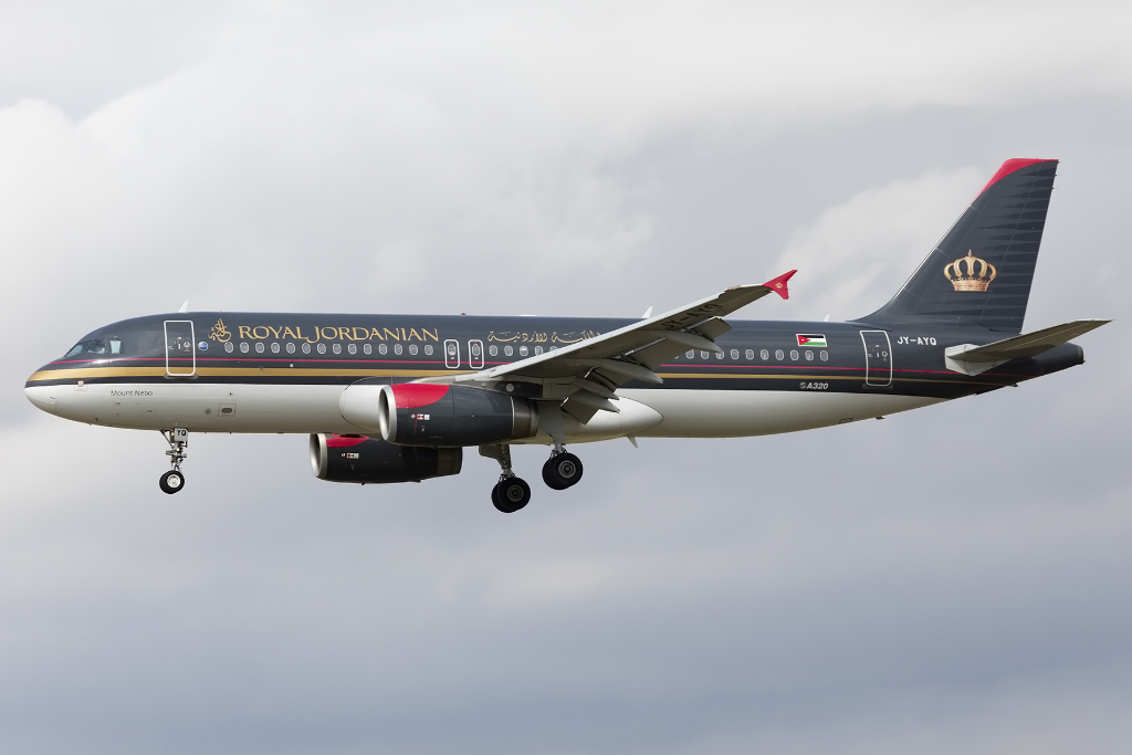 Royal Jordanian Airline, JY-AYQ, Airbus, A320-232, 26.09.2015, BCN, Barcelona, Spain 



