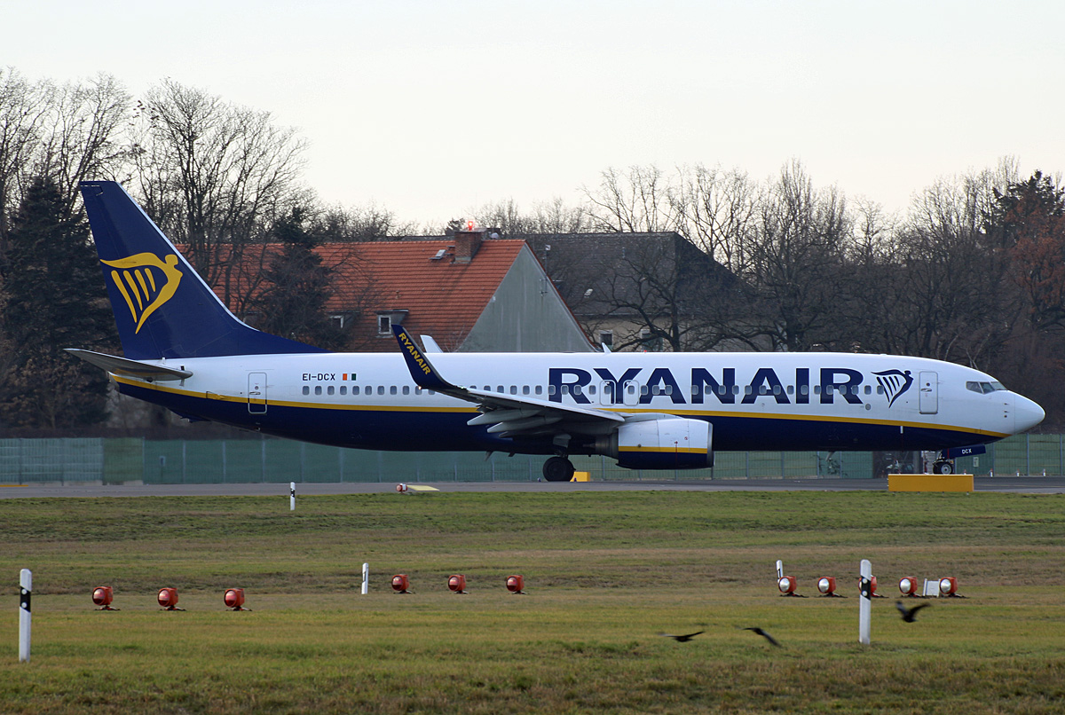 Ryanair, Boeing B 737-8AS, EI-DCR, TXL, 29.12.2019
