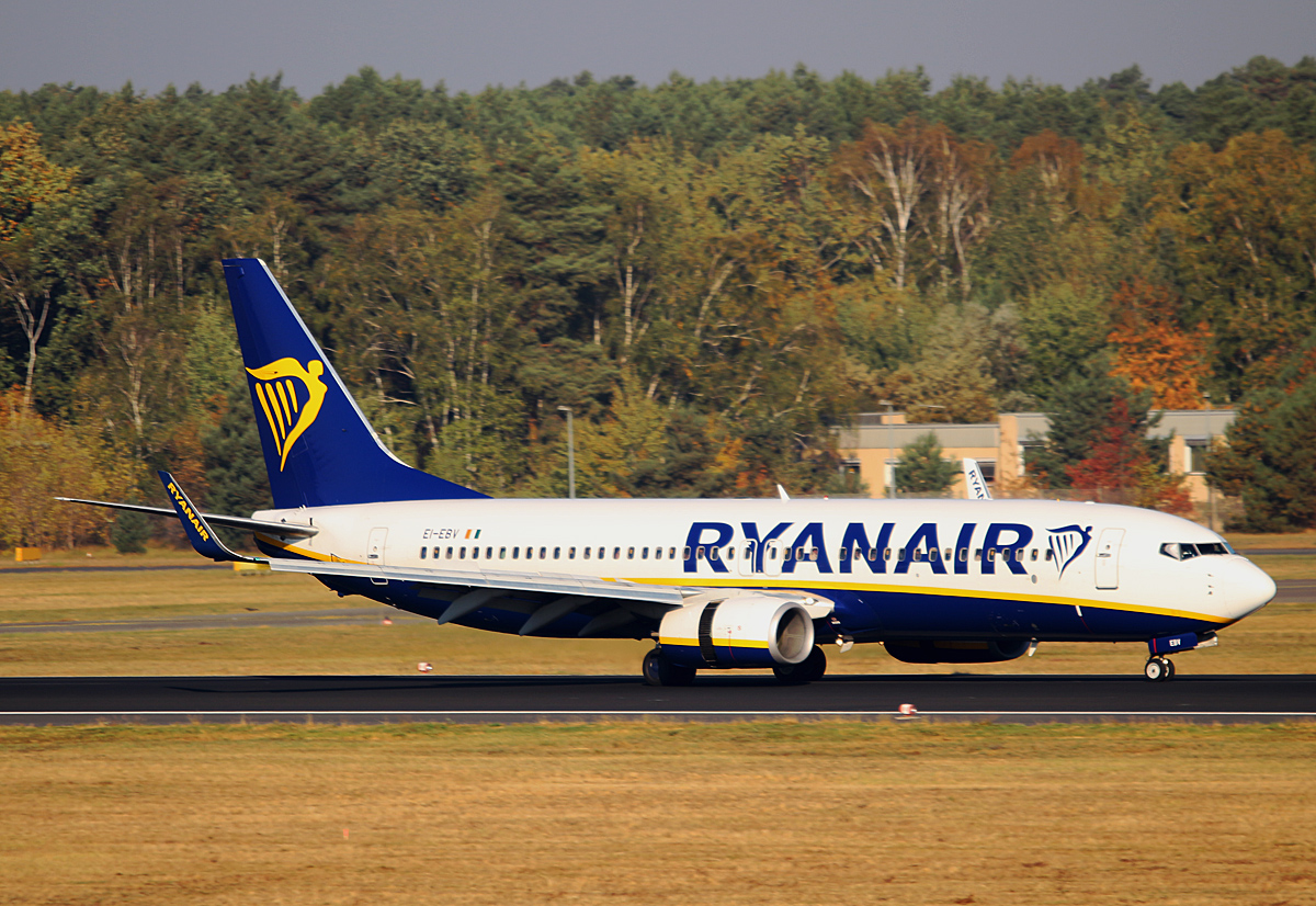 Ryanair, Boeing B 737-8AS, EI-EBV, TXL, 11.10.2018
