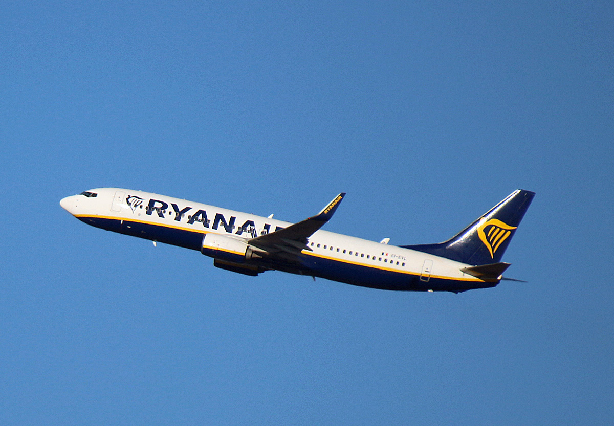Ryanair, Boeing B 737-8AS, EI-EVL, BER, 28.01.2024