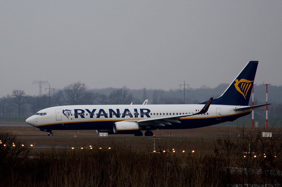 Ryanair, Boeing B 737-8AS, EI-FIP, SXF, 11.03.2017