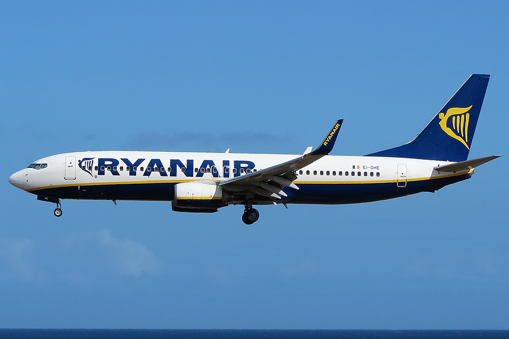 Ryanair, EI-DHE, Boeing, B737-8AS, 18.03.2015, ACE, Arrecife, Spain 



