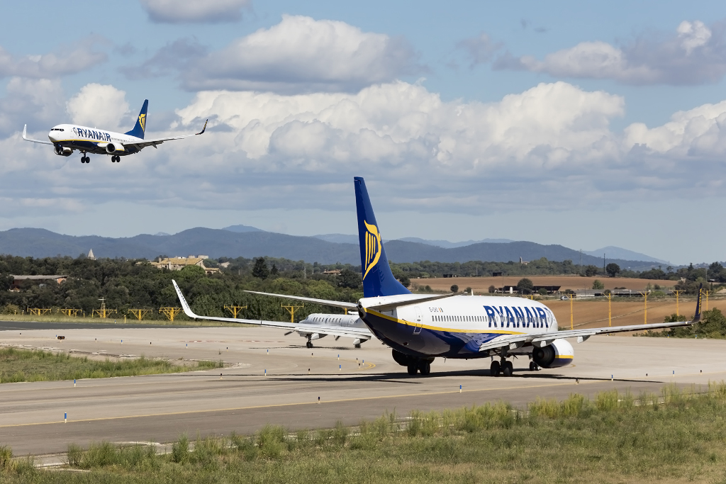Ryanair, EI-DHO, Boeing, B737-8AS, 18.09.2015, GRO, Girona, Spain 




