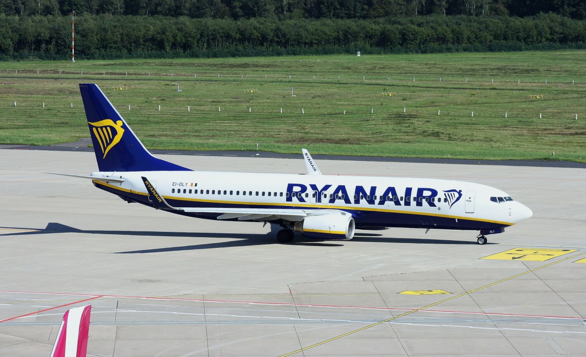 Ryanair, EI-DLY,(c/n 35601),Boeing 737-8AS (WL), 11.09.2015, CGN-EDDK, Köln -Bonn, Germany 