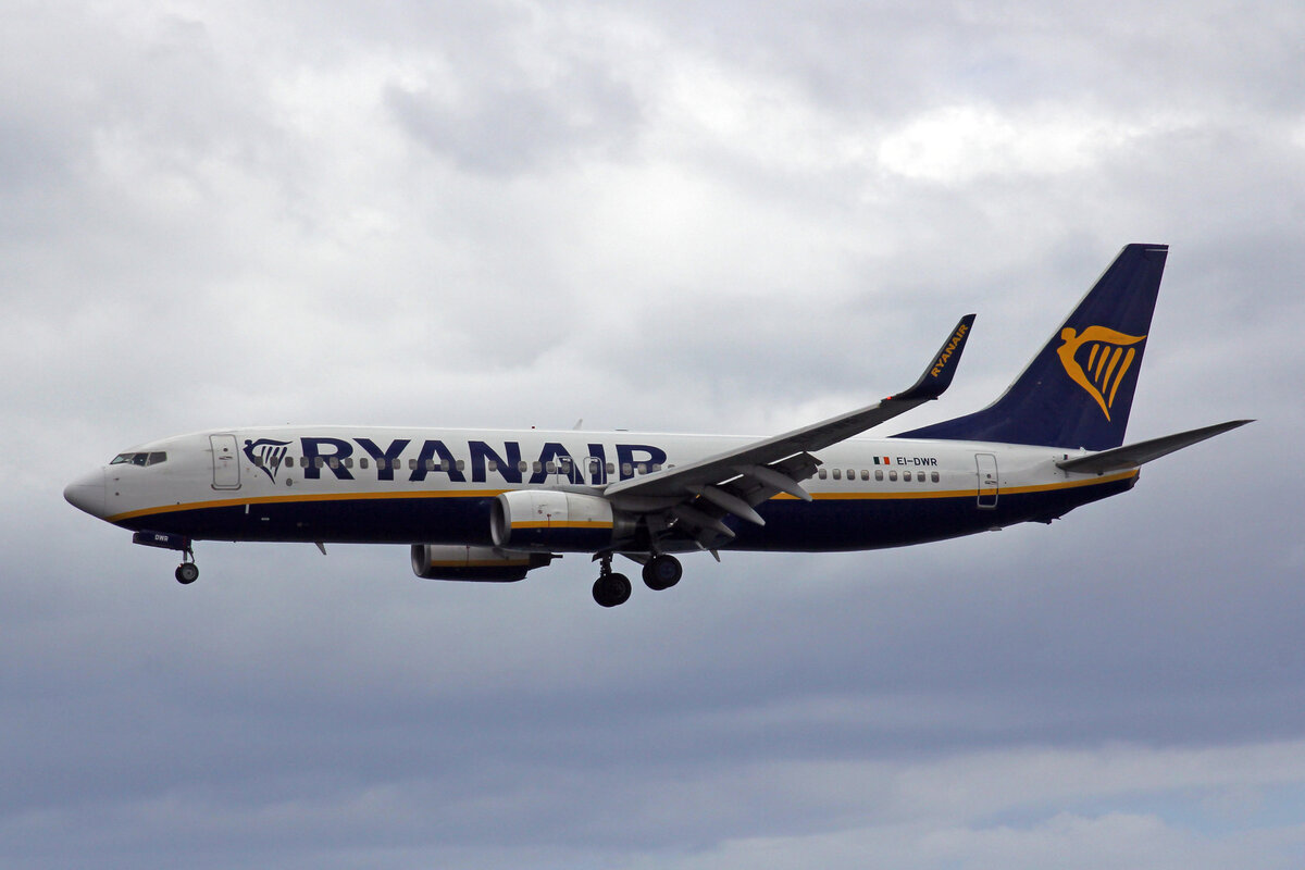 Ryanair, EI-DWR, Boeing B737-8AS, msn: 36081/2448, 02.Juni 2022, ACE Lanzarote, Spain.