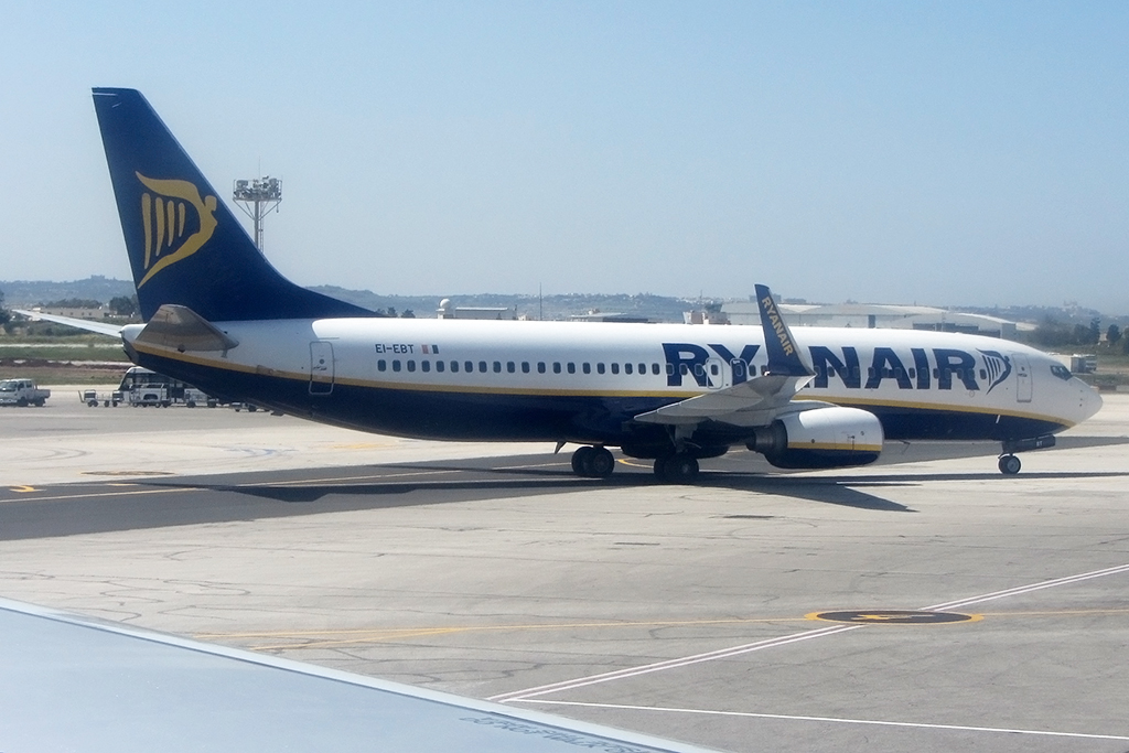 Ryanair, EI-EBT, Boeing, B737-8AS, 01.04.2014, MLA, Malta, Malta 



