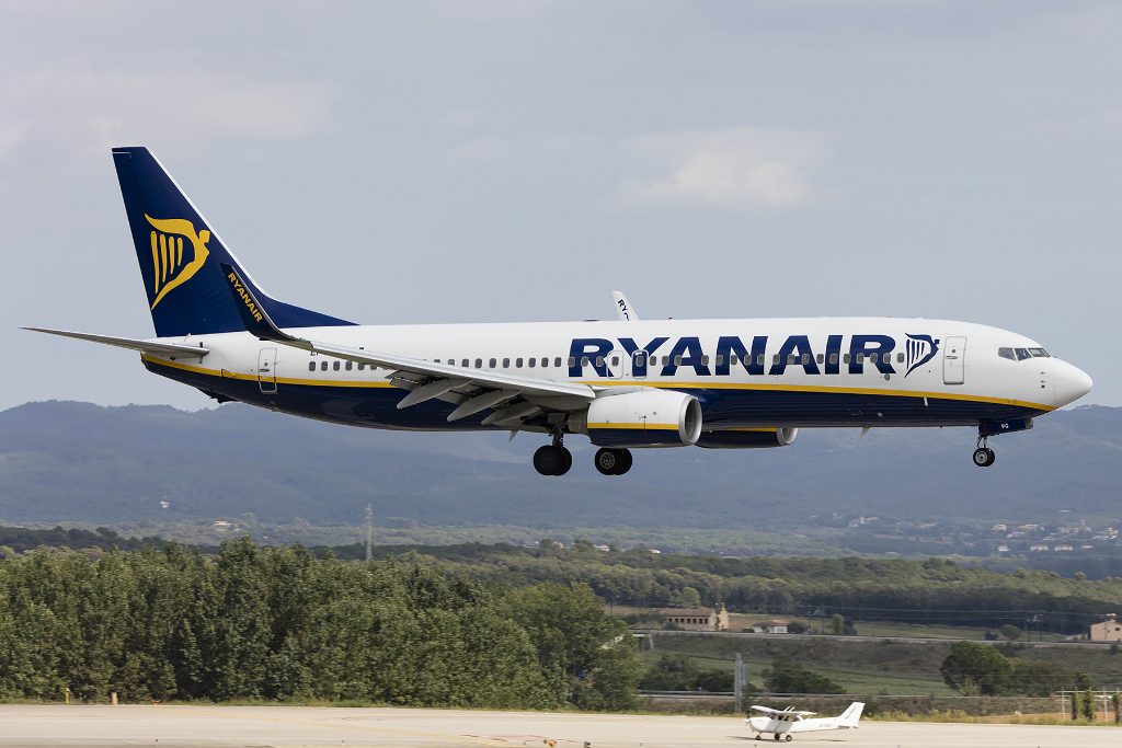 Ryanair, EI-EPG, Boeing, B737-8AS, 01.10.2015, GRO, Girona, Spain



