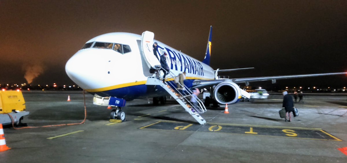 Ryanair, EI-FRV, (c/n 44747),Boeing 737-8AS (WL), 12.02.2017, GDN-EPGD, Gdansk, Polen 
