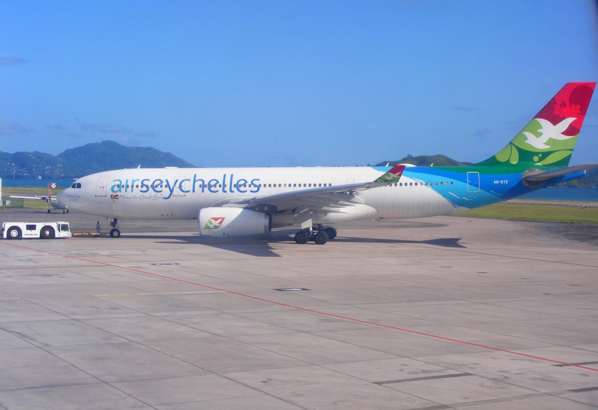 S6-EYZ, Air Seychelles, Airbus A330, Seychelles International Airport (SEZ), 2.10.2015