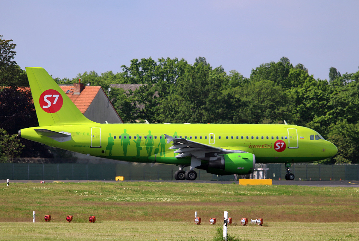 S7 Airlines, airbus A 318-114, VP-BHL, TXL, 25.05.2017