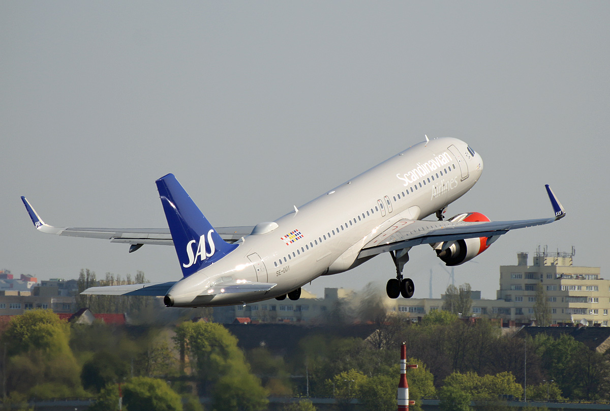 SAS, Airbus A 320-251N, SE-DOY, TXL, 19.04.2019