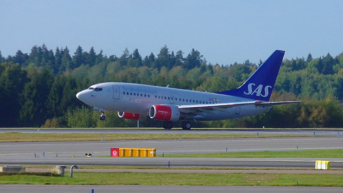 SAS Boeing 737 am Flughafen Stockholm-Arlanda, 19.9.2014