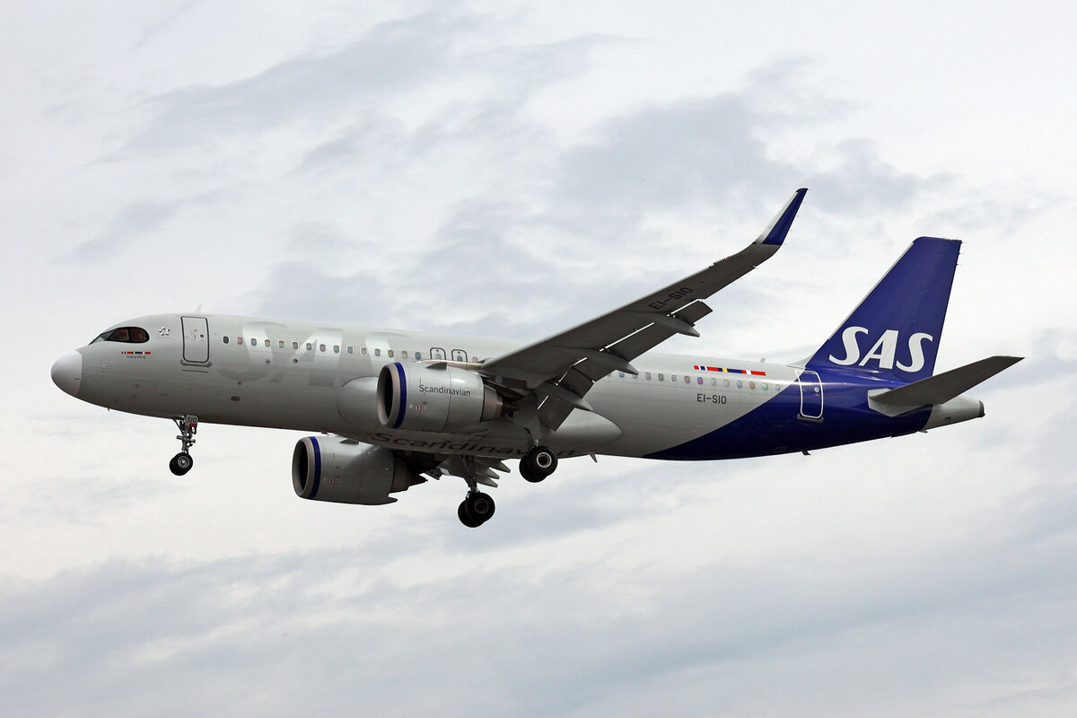 SAS Connect, EI-SIO, Airbus A320-251N, msn: 10813,  Gudrun Viking , 08.Juli 2023, LHR London Heathrow, United Kingdom.