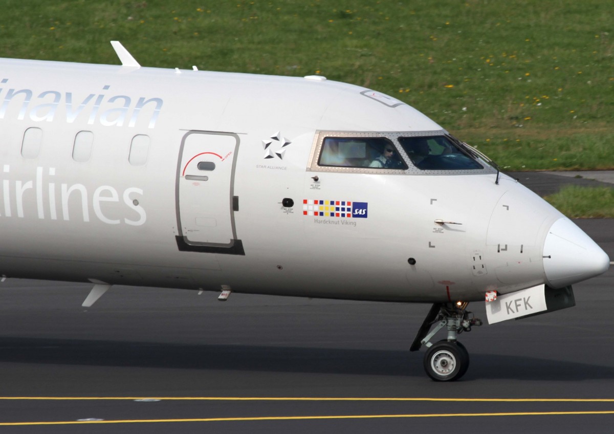 SAS (DK), OY-KFK  Hardeknut Viking , Bombardier, CRJ-900 ER (Bug/Nose), 02.04.2014, DUS-EDDL, Dsseldorf, Germany 